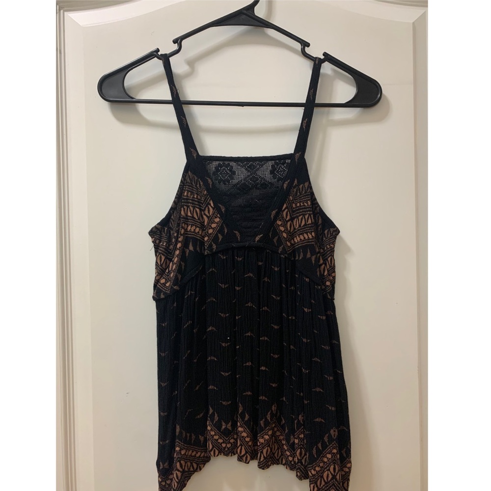 Forever 21- Black Tank Top with nude pink design